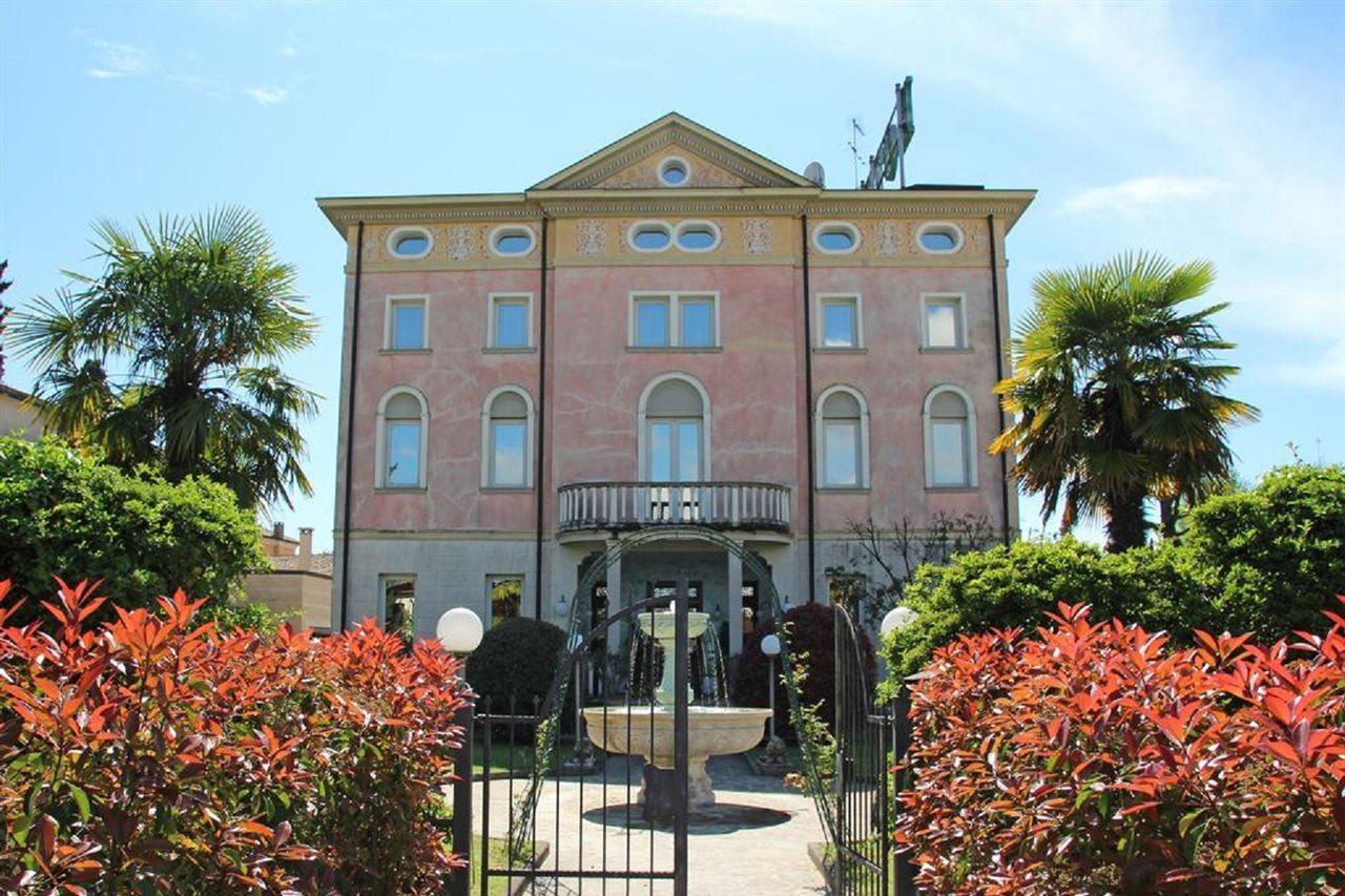 Park Hotel Villa Leon D'Oro Noventa di Piave Exterior photo