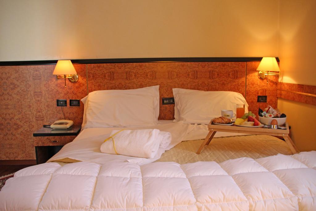 Park Hotel Villa Leon D'Oro Noventa di Piave Exterior photo