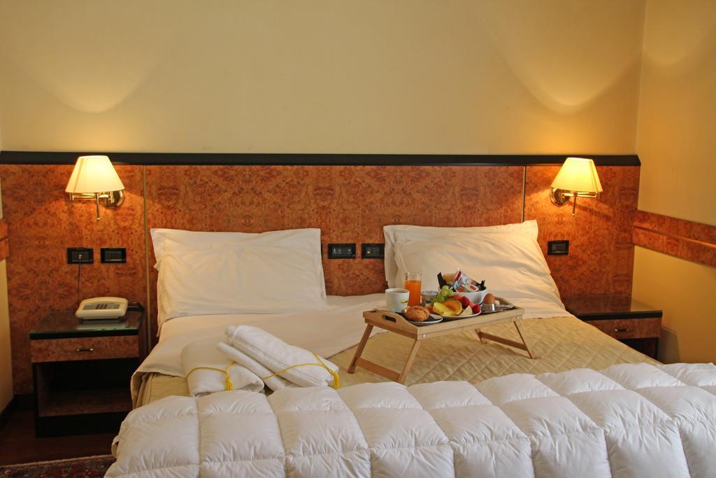 Park Hotel Villa Leon D'Oro Noventa di Piave Exterior photo