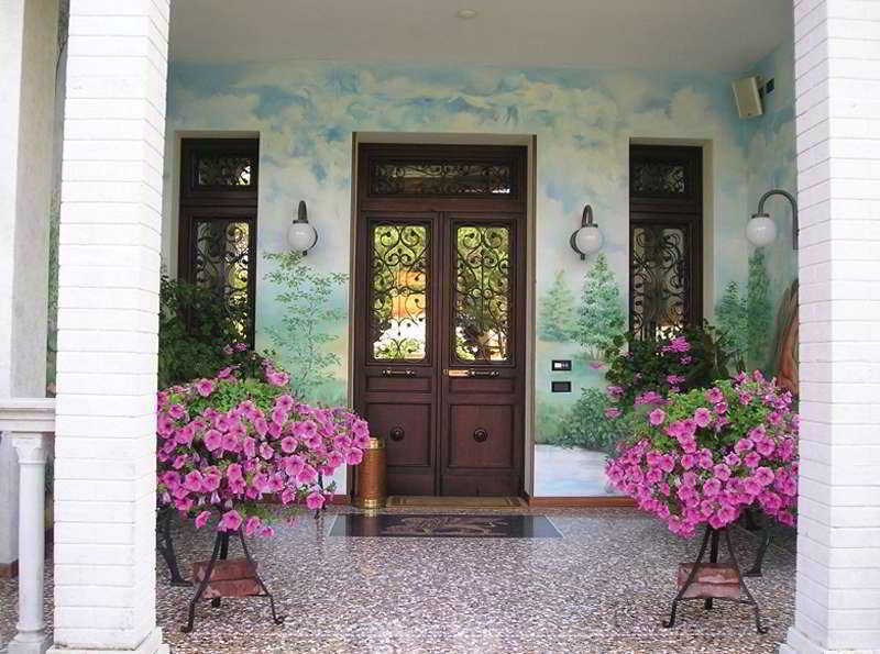 Park Hotel Villa Leon D'Oro Noventa di Piave Exterior photo