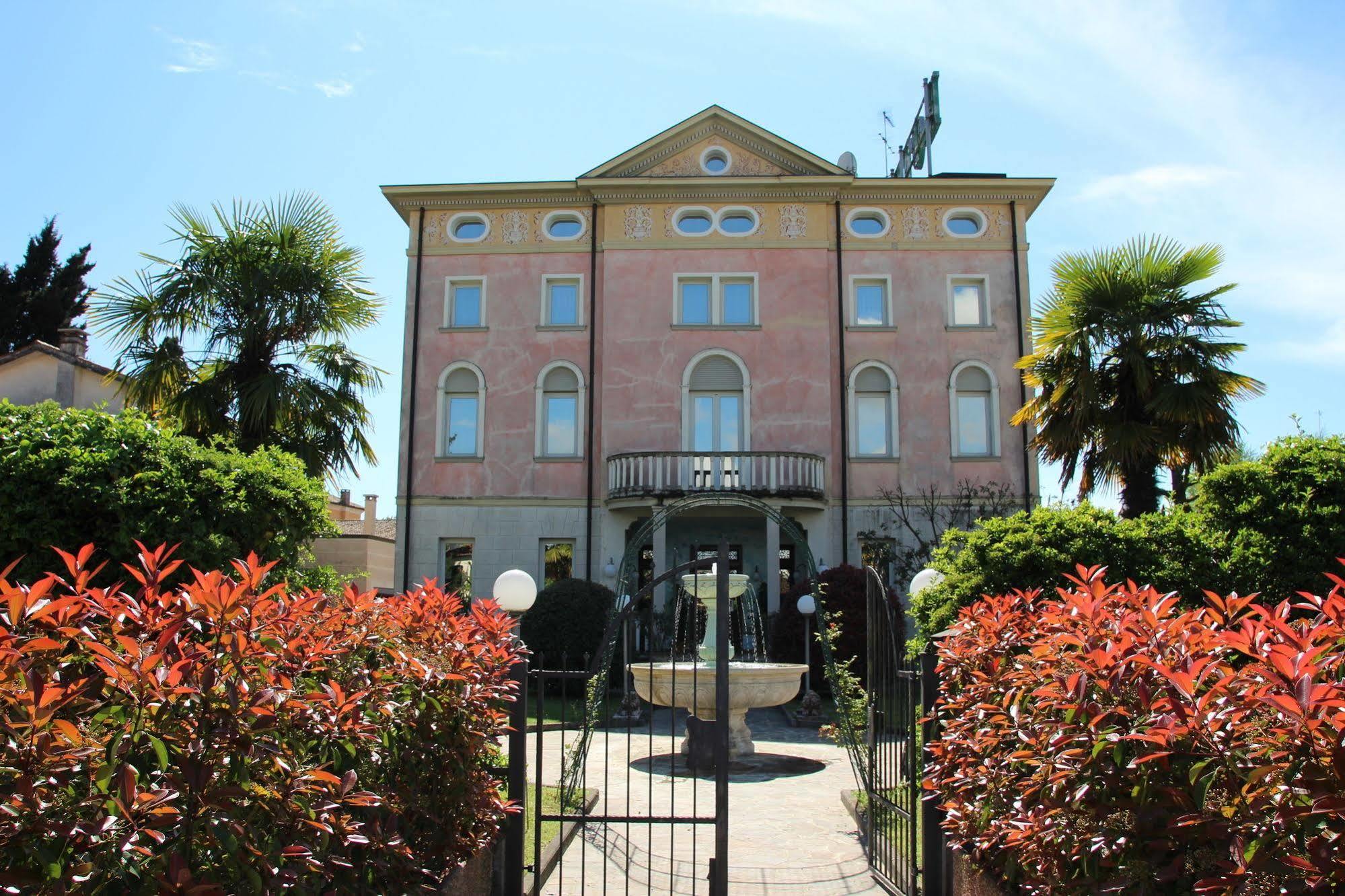 Park Hotel Villa Leon D'Oro Noventa di Piave Exterior photo